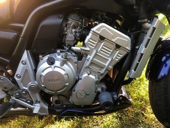 Yamaha FZS 1000 Fazer - 18