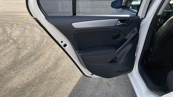 VW GOLF VI 1.6TDi CLIMATRONIC - 18