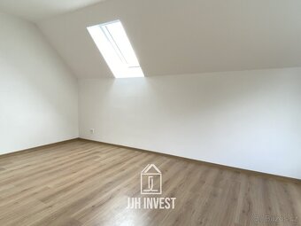 Pronájem domu 5+kk, 139 m2 se zahradou, terasou a balkonem – - 18