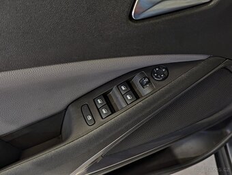 Opel Crossland X 1.2T 96kW INNOVATION, KAMERA, LANE ASSIST - 18