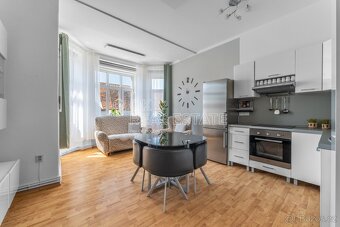 Prodej rodinný dům, 382 m2 - Žatec - Záhoří, ev.č. 00659 - 18