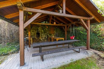 Prodej rodinného domu 402 m², pozemek 3160 m² v Krkonoších - 18