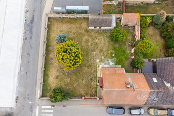 Prodej stavebního pozemku 663 m² v centru Jiren – s menším r - 18