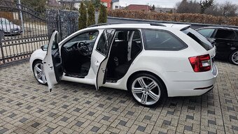 OCTAVIA 1.6 TDI TOP STAV MOD 2019 - 18