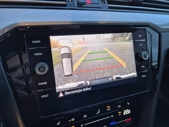 Volkswagen Passat  R-LINE 2.0 TDI  110 kW  DSG TZ - 18