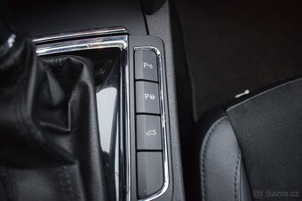 Škoda Superb 2,0TDi DSG,PLNÁ VÝBAVA - 18