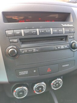 Mitsubishi Outlander 2.2DI-D 4x4 128tis.km - 18