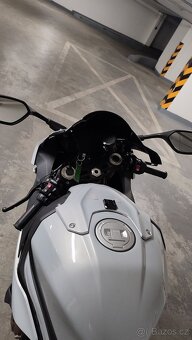 BMW S1000RR 2020 - 18