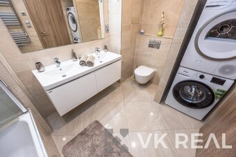 Prodej bytu 3+kk/L, sklep, garáž, OV, cca 100m2 vč. lodžie a - 18