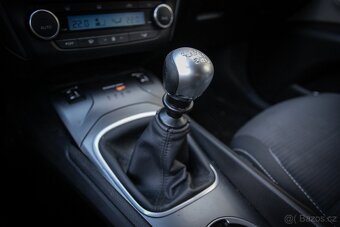 Toyota Avensis Combi 2.0 105kW - 18