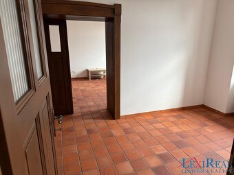 Prodej rodinného domu na pozemku 10 057 m2 Vysoký Újezd - Be - 18