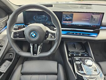 BMW Řada 5, 550e xDrive - 18