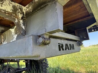 Dodge RAM 5.9 V8 automat – sklápěč, po GO - 18