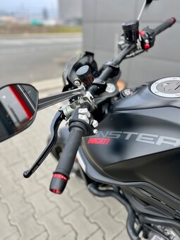 Monster  Plus 937 - 18