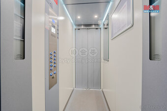 Prodej bytu 2+1, 59 m², Sokolov, ul. Švabinského - 18