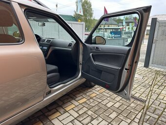 Škoda Yeti 2.0 TDi 81kW 4x4 serviska - 18