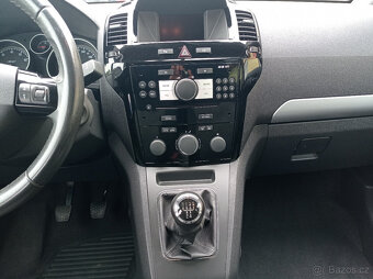 Opel Zafira 1.6i 7míst/118tisKm/Tažné - 18