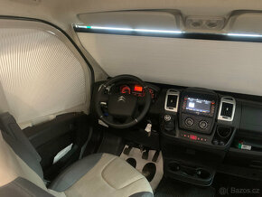 Sun Living V65XL Maxi -ADRIA solární panely - 18