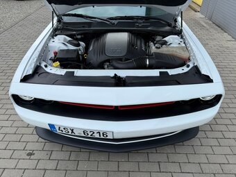 Dodge CHALLENGER 5.7 HEMI V8 R/T 2020 - 18