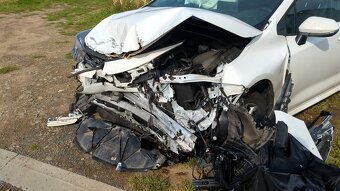 TOYOTA COROLLA Touring Sports  RV 2024 45000km - 18