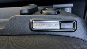 VW Passat 2.0TDI 110kW, r. 2020 DSG Kamera Virtual Full LED - 18
