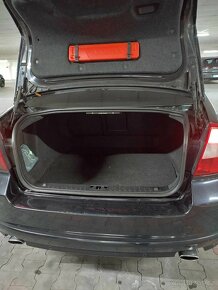 Volvo S80 V8 4.4i - 18
