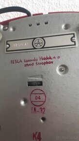 Starý telefon Tesla 65S - 18