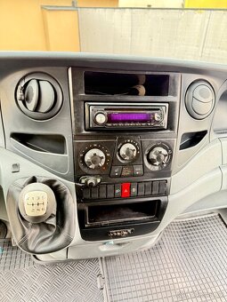 iveco DAILY 35CS18 SKŘÍN S HYDRAULICKÝM ČELEM TUPLÁKY 3,5T Č - 18