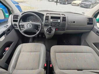 VW T5 Transporter 9 míst - 18