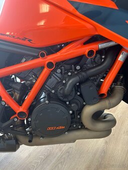 Ktm Duke 1290 r - 18