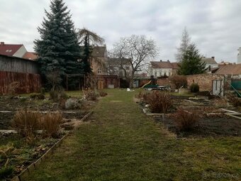 Pronájem bytu 2+kk, 51 m² se zahradou - Pardubice Višňovka - 18