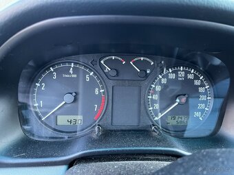 Škoda Octavia Combi I (r. v. 2000, 1.6) - 18