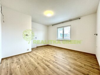 Prodej rodinného domu 5+kk se zahradou v obci Drásov, okres  - 18