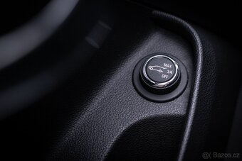 Opel Insignia ST 96kW - 18