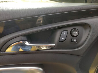 Opel Insignia ST 2.0 CDTi (2016) - 89 000 km - 18