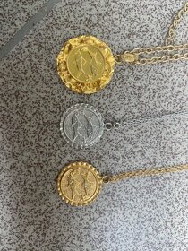 Mix bižuterie, přivedli z kůže, korálů… - 18