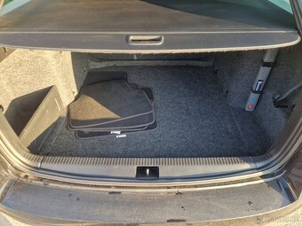 Škoda Octavia combi 3 RS 2,0 TSI 162 KW CHALLENGE - 18