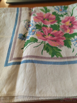 Ubrusy ,rukavice, retro bavl.punčochy, límečky, deštníky,noč - 18