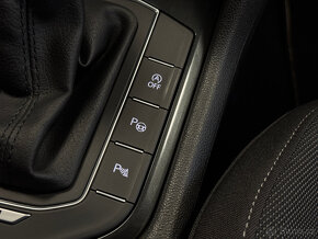 Volkswagen Tiguan, Highline 2,0Tdi 140kW 7° DSG 4x4 rv.2020 - 18
