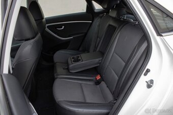 Hyundai i30 1.6CRDi style /aj na splátky/ - 18
