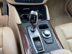 BMW X6 3,0 D Nové CR druhý majitel - 18