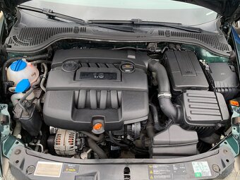 Škoda Octavia combi 1.6 MPI Ambition r.v.2005 - 18