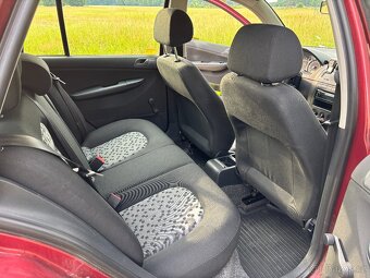 Škoda Fabia Combi 1.4 TDI 59 kw, 2. majitel, ČR, garážované - 18