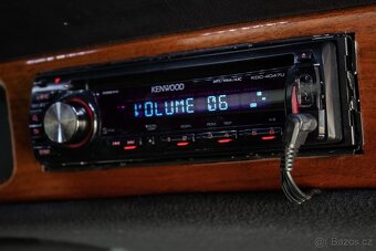 LINCOLN TOWN CAR LIMOUSINE - 18