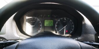Škoda Octavia Kombi II 2,0 TDI - 16V - 103kw. STK do 11/2025 - 18
