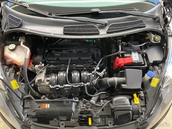 Ford Fiesta 1,25 16V 60kW 31,000km | PRVNI MAJITEL - 18