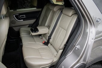 Land Rover Discovery Sport 2.0L TD4 HSE AWD A/T - 18