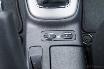 Toyota Avensis T25,benzín,2.0 VVT-i 108 kW,maximální výbava - 18