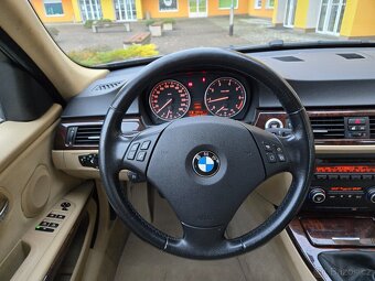 Bmw 318i e90 limuzína - 18