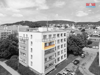 Prodej bytu 2+1, 56 m², Beroun, ul. Slapská, lodžie - 18